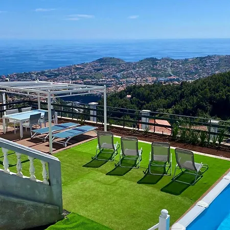 Studio Geek Villa - Open Space - 5M From 5 Top Attractions - Pool All Year Round, Dining Pergola, Barbecue - Funchal Matrix Holiday Home Buitenkant foto